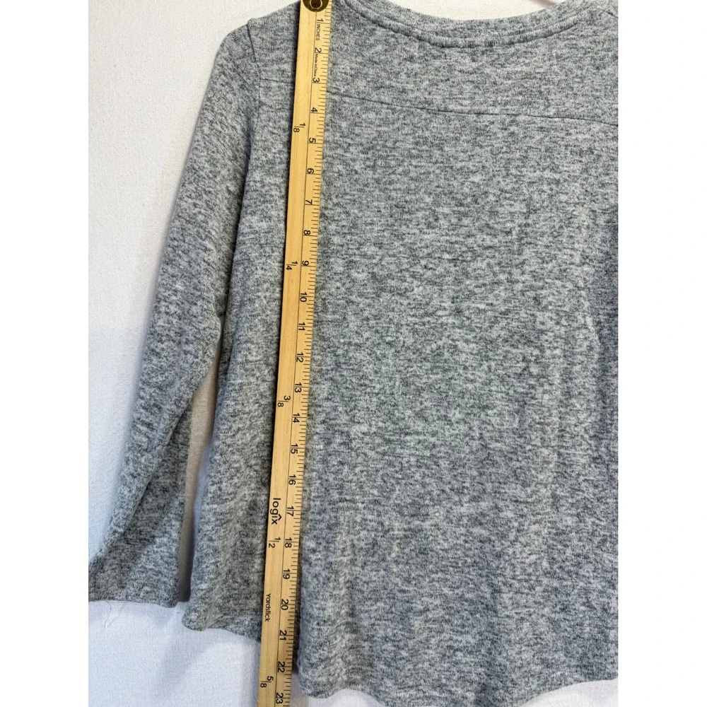 Poof Girl Kids XL Gray Sequin Merry Christmas Penguin High-Low Knit Sweater